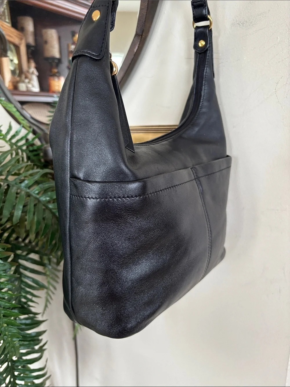 Vintage Etienne Aigner Genuine Leather Black Shoulder Bag Classic Zippered Hobo